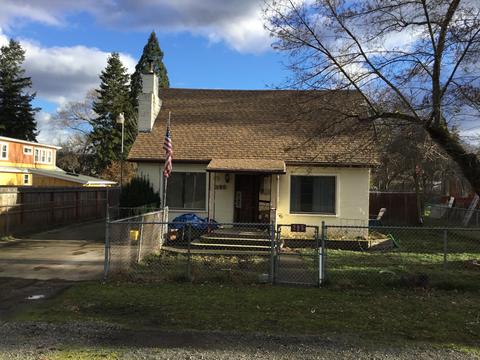 205 5th St, Phoenix, OR 97535 photo 1