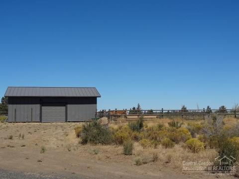 17360 Star Thistle Ln, Bend, OR 97703 photo 3