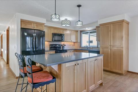 63579 Dickens Ct, Bend, OR 97701 photo 11