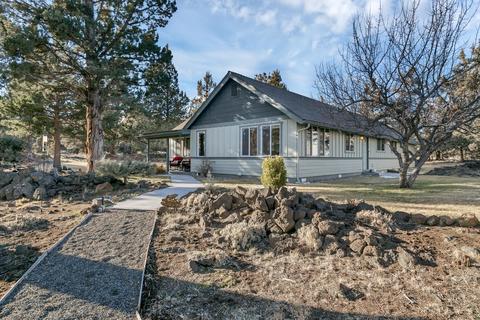 63579 Dickens Ct, Bend, OR 97701 photo 36