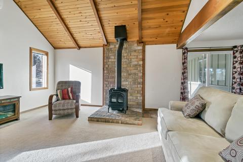 63579 Dickens Ct, Bend, OR 97701 photo 8