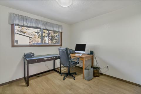 63579 Dickens Ct, Bend, OR 97701 photo 18