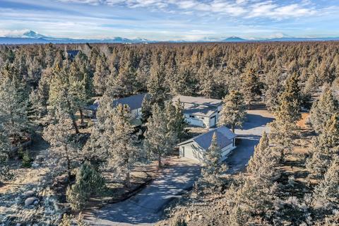 63579 Dickens Ct, Bend, OR 97701 photo 44