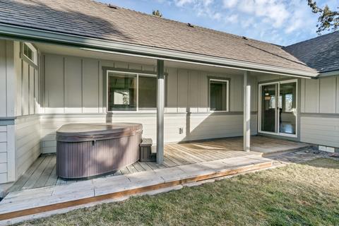 63579 Dickens Ct, Bend, OR 97701 photo 26