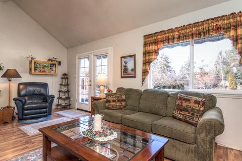 20702 Town Dr, Bend, OR 97701 photo 7