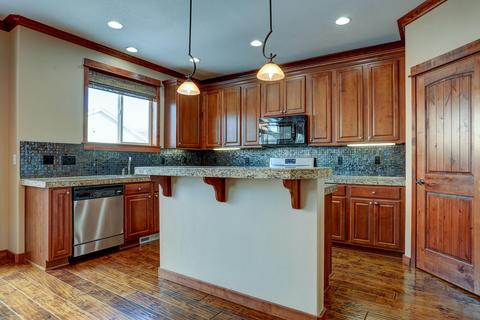 835 NE Locksley Dr, Bend, OR 97702 photo 9
