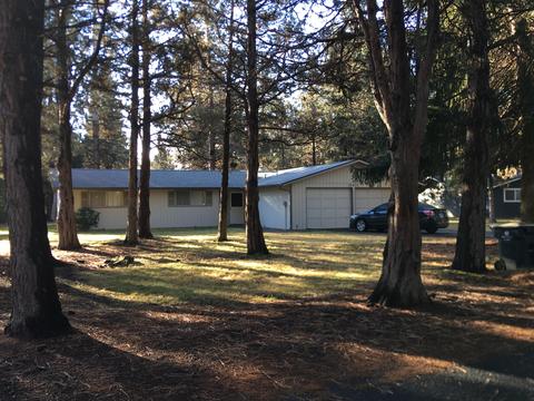 20425 Illahee Dr, Bend, OR 97702 photo 1