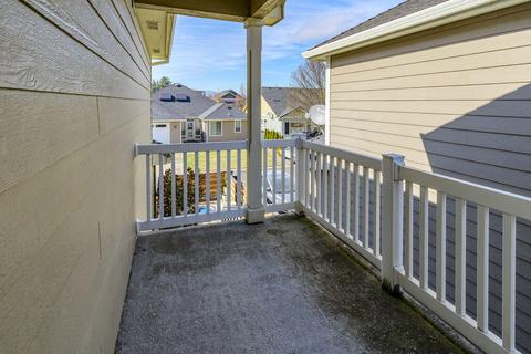 1075 Rustler Peak St, Central Point, OR 97502 photo 19