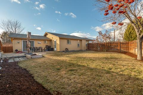 2455 NE Mountain Willow, Bend, OR 97701 photo 8