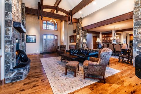 19300 Seaton Loop, Bend, OR 97702 photo 9