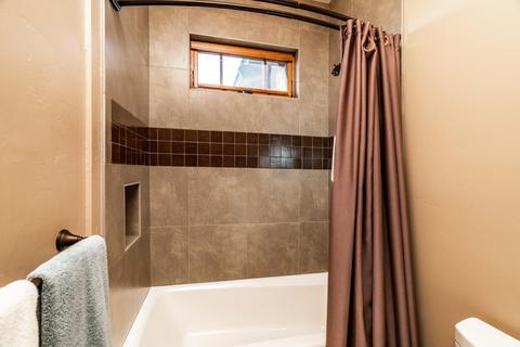 19300 Seaton Loop, Bend, OR 97702 photo 53