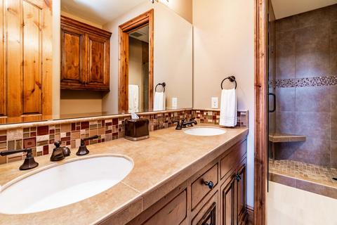 19300 Seaton Loop, Bend, OR 97702 photo 48