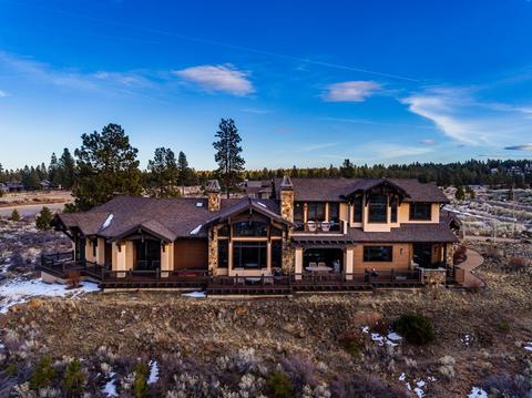 19300 Seaton Loop, Bend, OR 97702 photo 2
