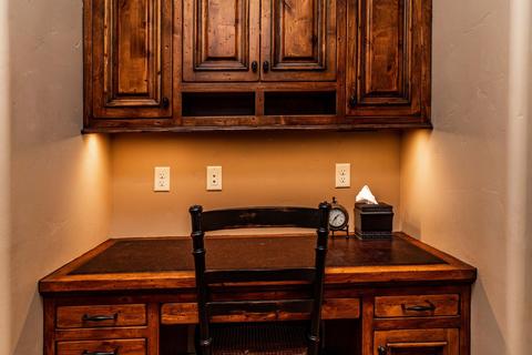 19300 Seaton Loop, Bend, OR 97702 photo 20