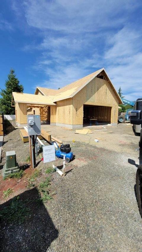 1097 Arrowhead Trl, Eagle Point, OR 97524 photo 1