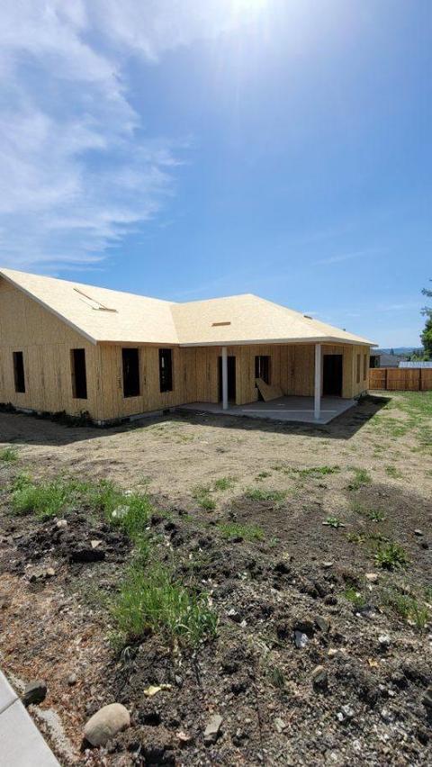 1097 Arrowhead Trl, Eagle Point, OR 97524 photo 8
