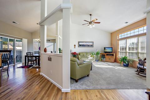 890 Ridgeview Dr, Eagle Point, OR 97524 photo 8