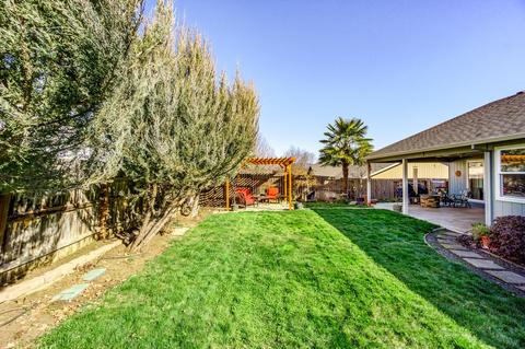 890 Ridgeview Dr, Eagle Point, OR 97524 photo 34