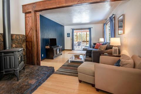16757 Casper Dr, Bend, OR 97707 photo 9
