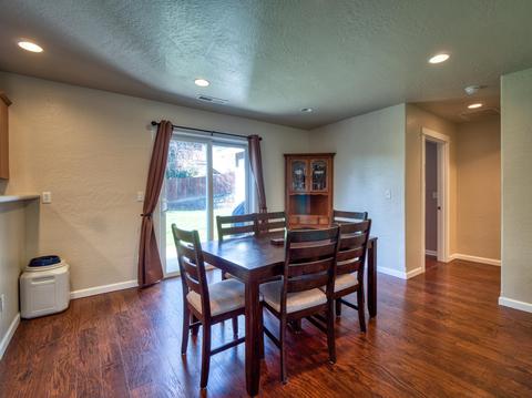 946 Ridgeview Dr, Eagle Point, OR 97524 photo 17