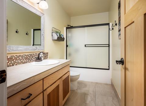 20624 NE Boulderfield Ave, Bend, OR 97701 photo 27