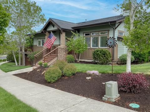 20624 NE Boulderfield Ave, Bend, OR 97701 photo 2