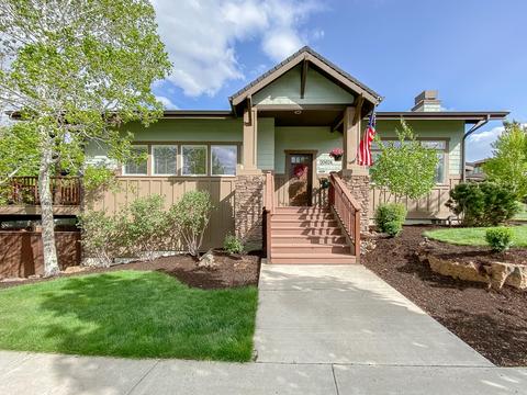 20624 NE Boulderfield Ave, Bend, OR 97701 photo 1