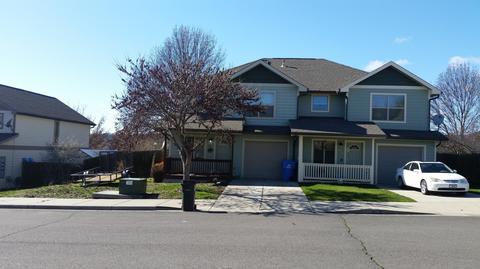 227 Northview Dr, Eagle Point, OR 97524 photo 1