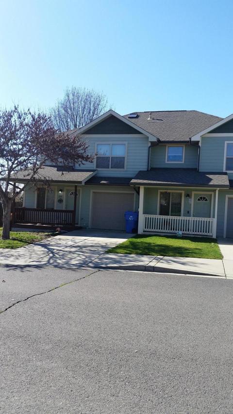 227 Northview Dr, Eagle Point, OR 97524 photo 3