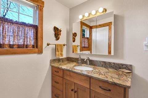 21469 Hyde Ln, Bend, OR 97701 photo 13