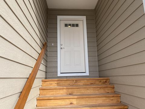 720 Onyx St, Eagle Point, OR 97524 photo 2