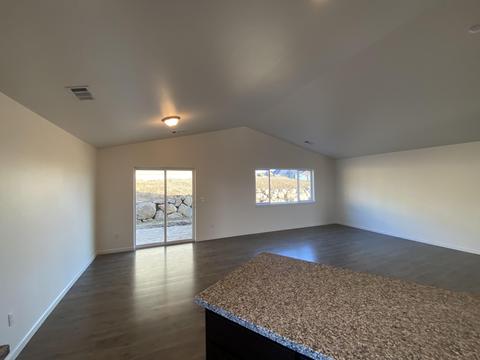 720 Onyx St, Eagle Point, OR 97524 photo 6