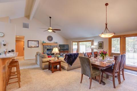 57679 Poplar Loop, Sunriver, OR 97707 photo 4