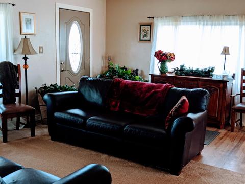 10105 Table Rock Rd, Central Point, OR 97502 photo 3