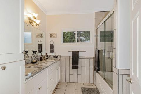 390 Mt Castle Dr, Eagle Point, OR 97524 photo 23