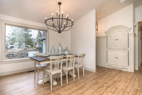 20761 S Loop Pl, Bend, OR 97703 photo 12