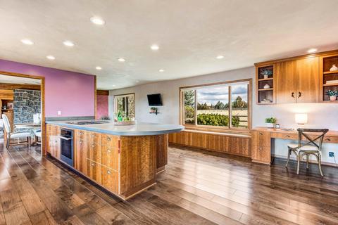 20160 Winston Ct, Bend, OR 97703 photo 17