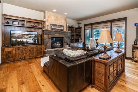 60483 Snap Shot Loop, Bend, OR 97702 photo 3