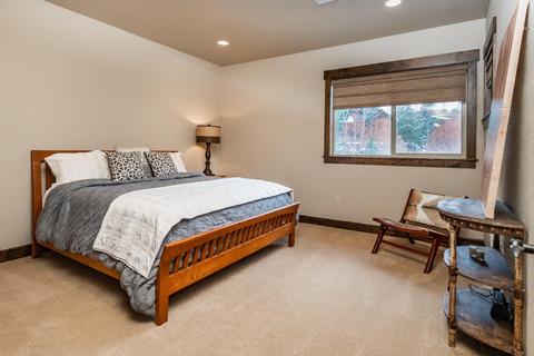60483 Snap Shot Loop, Bend, OR 97702 photo 24