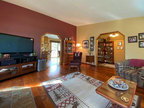 64943 Hunnell Rd, Bend, OR 97703 photo 9