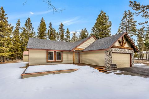 17084 Elsinore Rd, Bend, OR 97707 photo 4