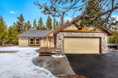 17084 Elsinore Rd, Bend, OR 97707 photo 3