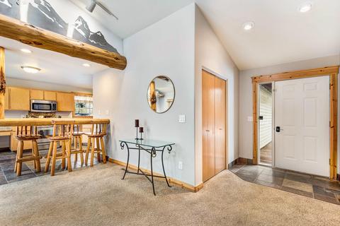 17084 Elsinore Rd, Bend, OR 97707 photo 6