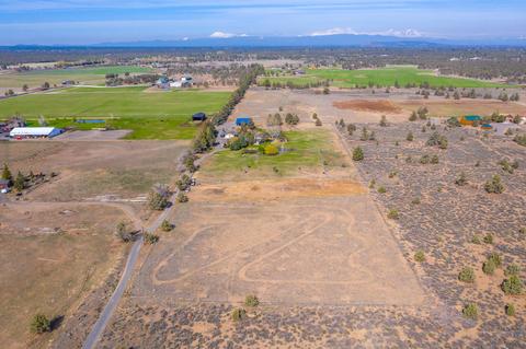 23900 Skywagon Dr, Bend, OR 97701 photo 45