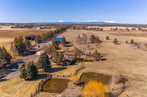 23900 Skywagon Dr, Bend, OR 97701 photo 4