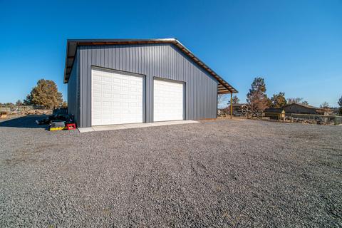 23900 Skywagon Dr, Bend, OR 97701 photo 33