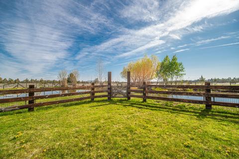 23900 Skywagon Dr, Bend, OR 97701 photo 41