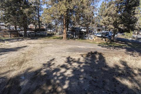 61669 Woodriver Dr, Bend, OR 97702 photo 4