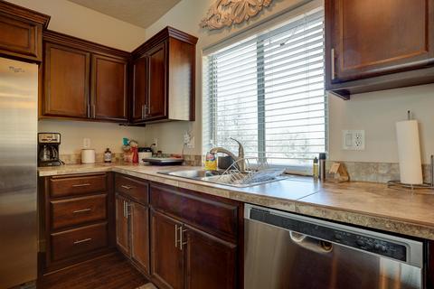 63367 NE Lamoine Ln, Bend, OR 97701 photo 3