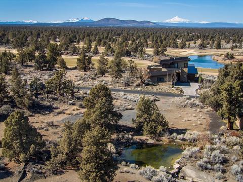 22973 NE Ghost Tree Ln, Bend, OR 97701 photo 1